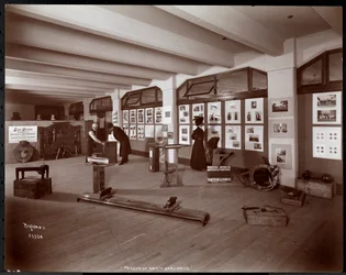 Ausstellung des Museums für Sicherheitsvorrichtungen des American Institute of Social Service, New York, 1907